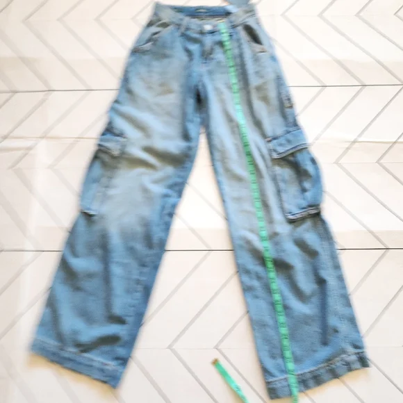 Wild Fable mid-rise cargo baggy women's jeans, size 00. - Picture 2 of 8